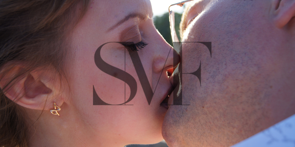 Deep French Kiss Escorts in Frankfurt